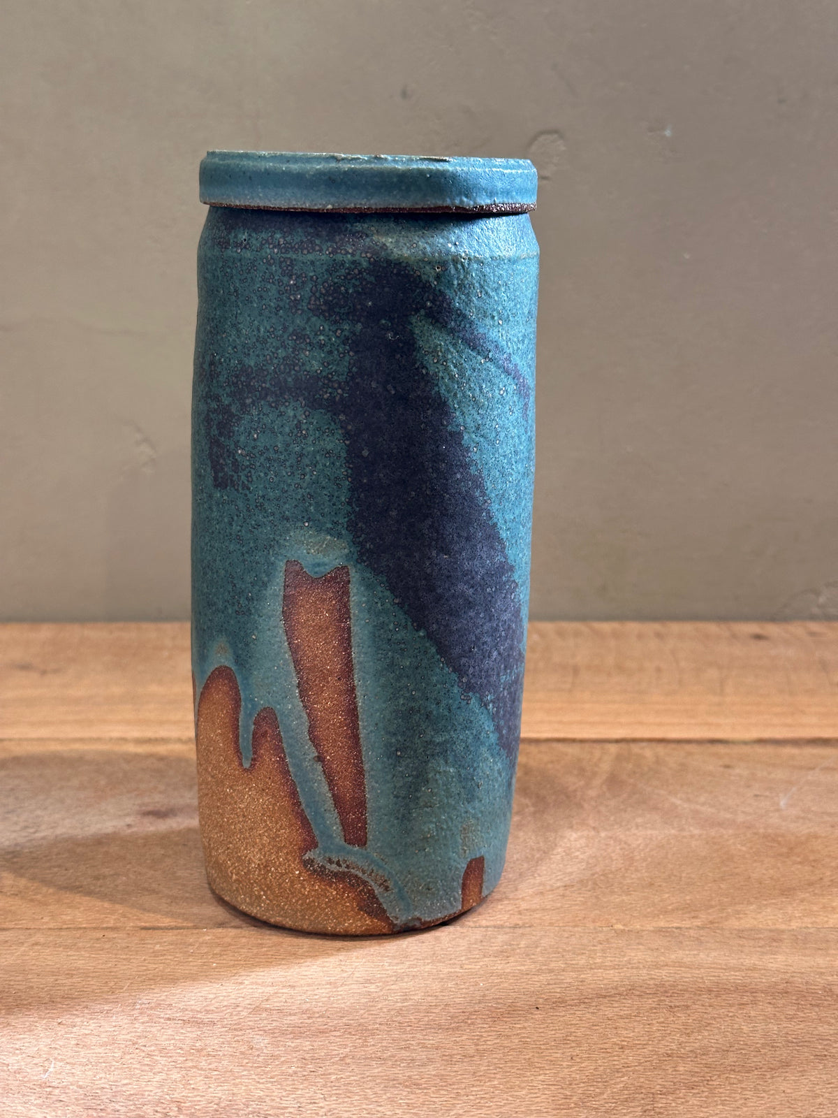 Tall Jar w Lid