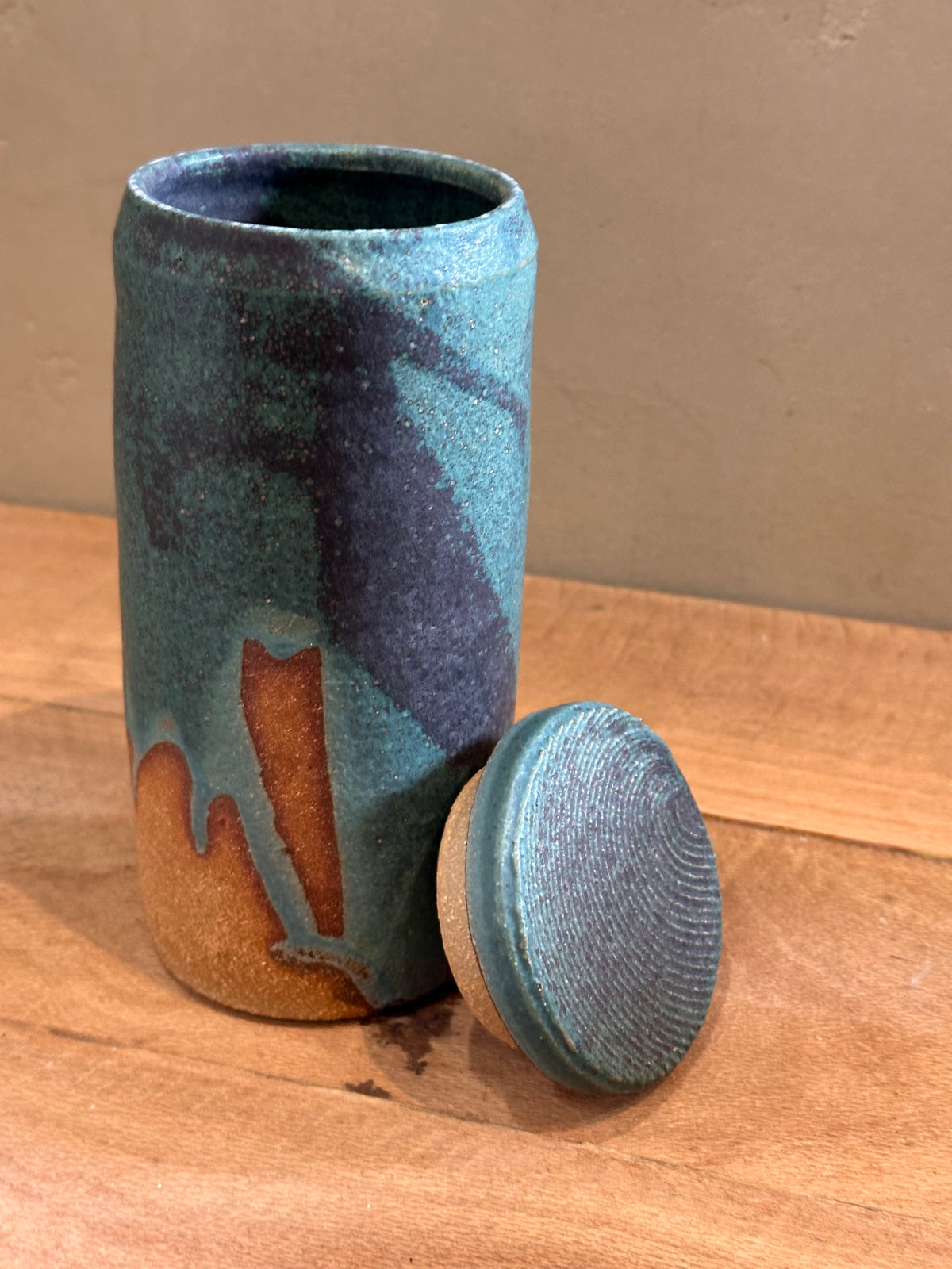 Tall Jar w Lid