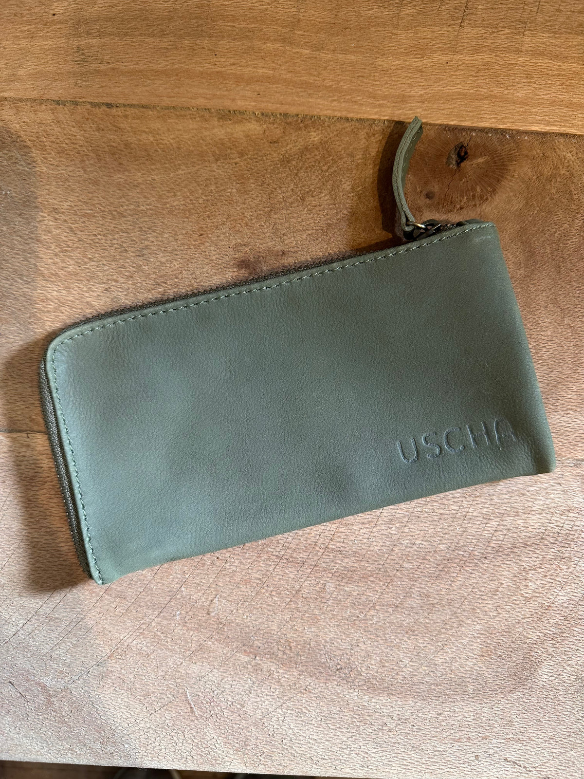 LARGE LEATHER WALLET *PRICE CHECK*