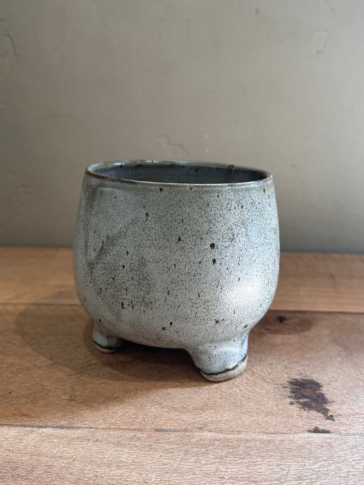 Mist Plant Pot