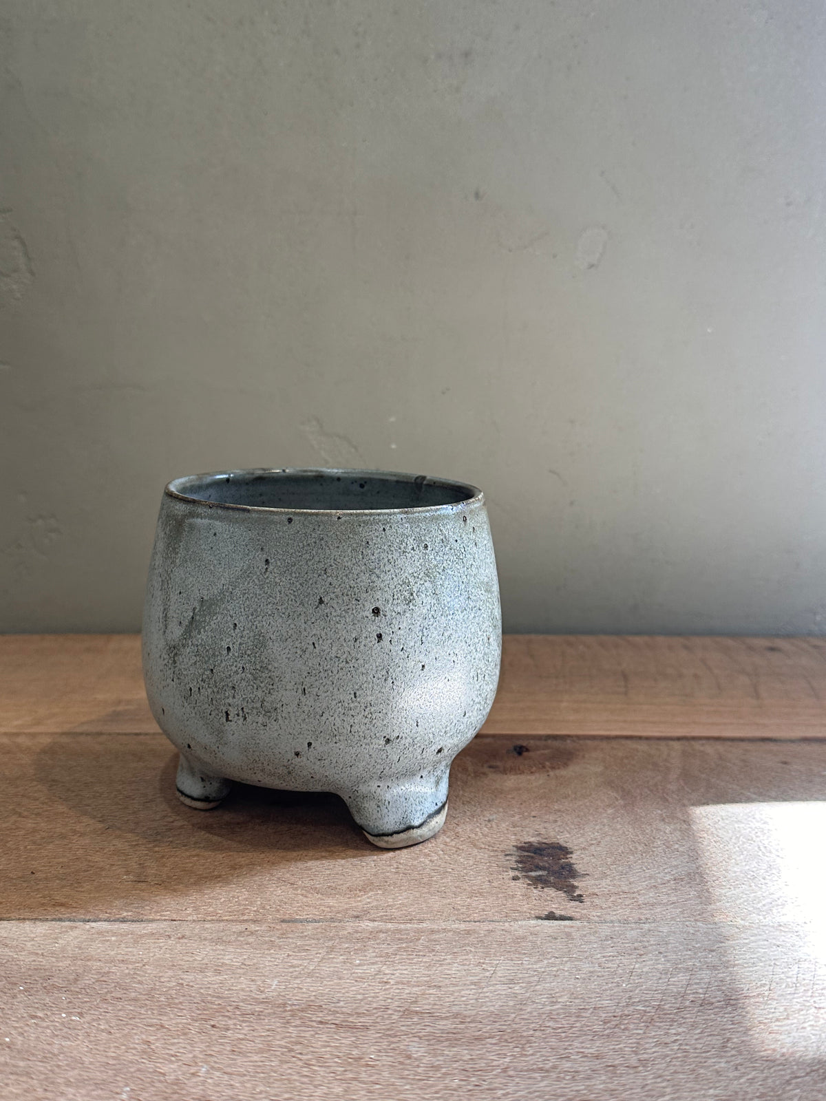 Mist Plant Pot
