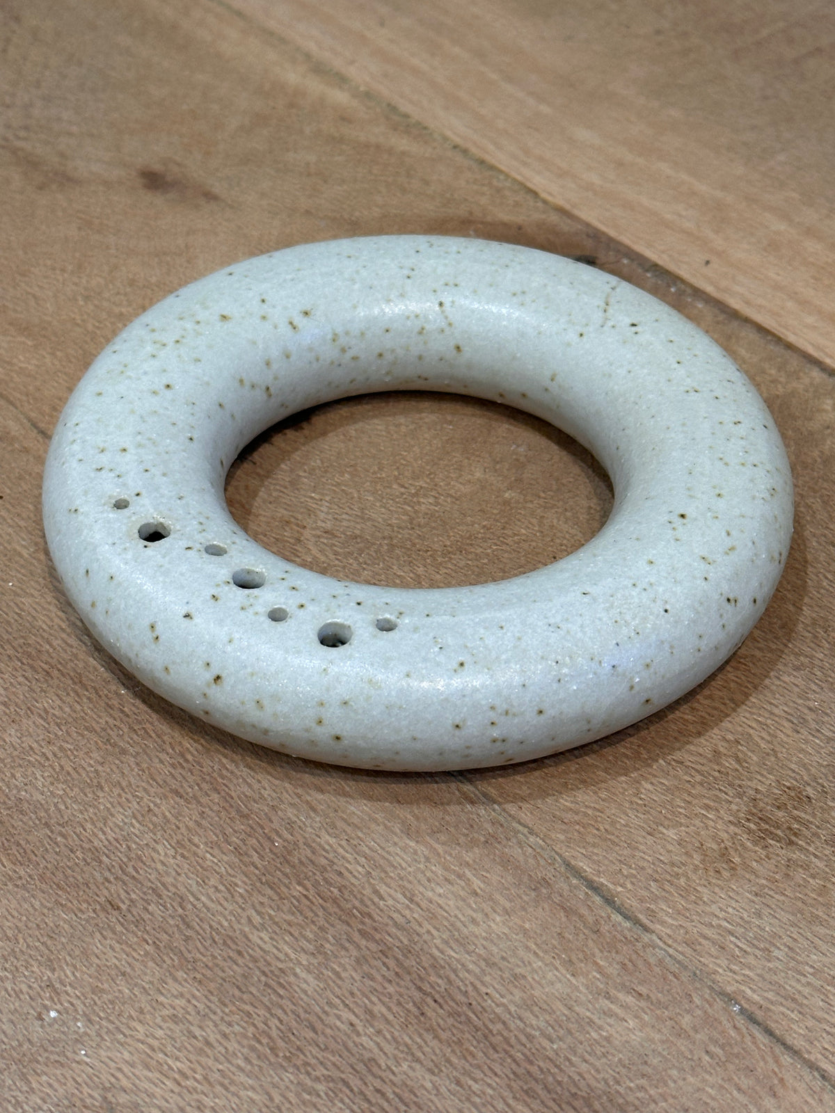 Halo Stem Hole Vase - Cream