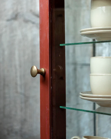 BRASS CUPBOARD KNOB ROUND *QTY NEEDED*